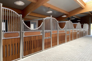 AMÉNAGEMENTS POUR ÉCURIES (LAAKE)