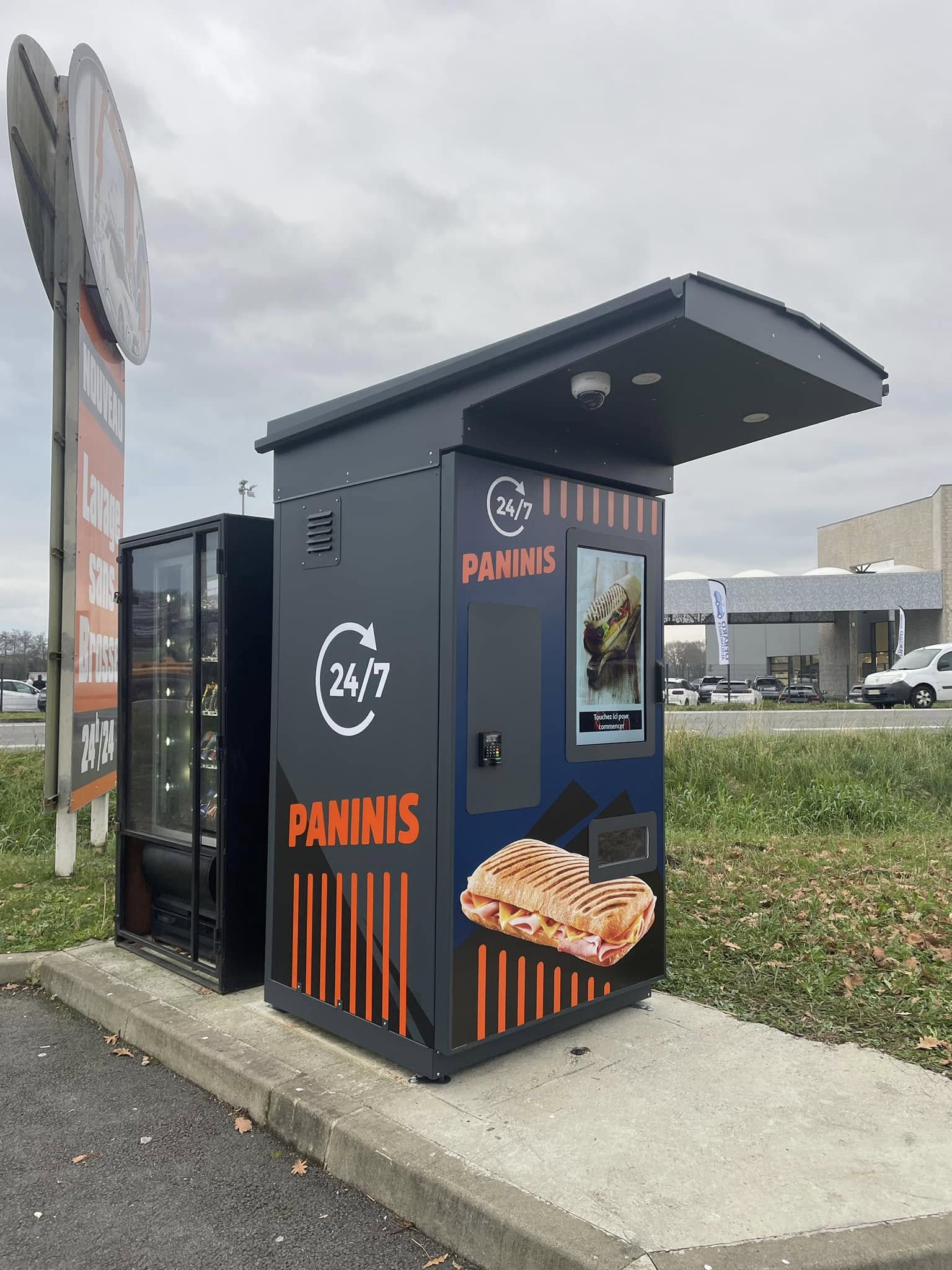 Distributeur automatique de paninis/tacos/panuozzo - PANIDOOR