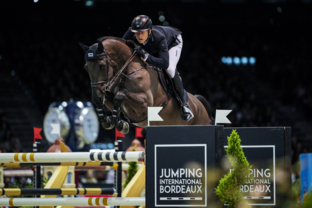 2_max-kuehner-eic-cooley-jump-the-q-csi5_w-grand-prix-audi-artisteassocie-014.jpg