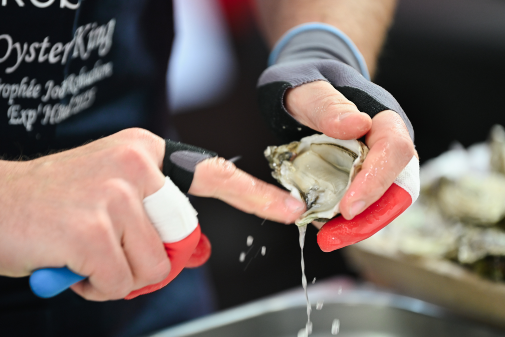 Oyster King - Championnat du Monde d'Ouverture d'Huîtres Creuses ®