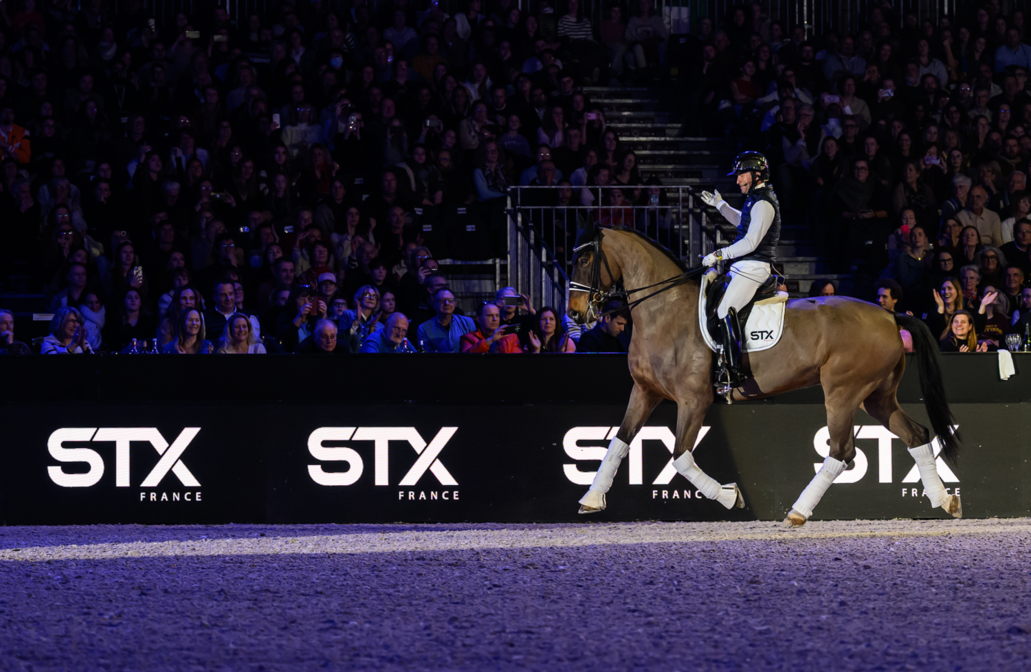 Spectacle Équestre - Battle de dressage by STX FRANCE